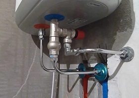 Установка водонагревателя в Гатчине