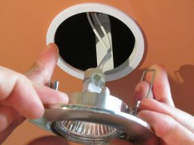 Замена люминесцентных ламп на светодиодные в Гатчине